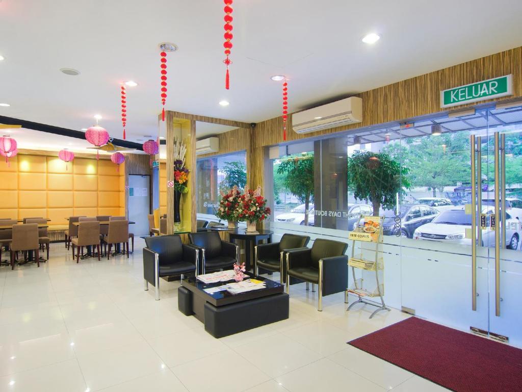 Eight Days Boutique Hotel - Mount Austin جوهر بهرو المظهر الخارجي الصورة
