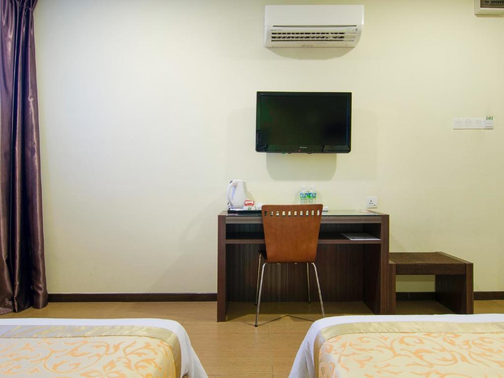Eight Days Boutique Hotel - Mount Austin جوهر بهرو المظهر الخارجي الصورة