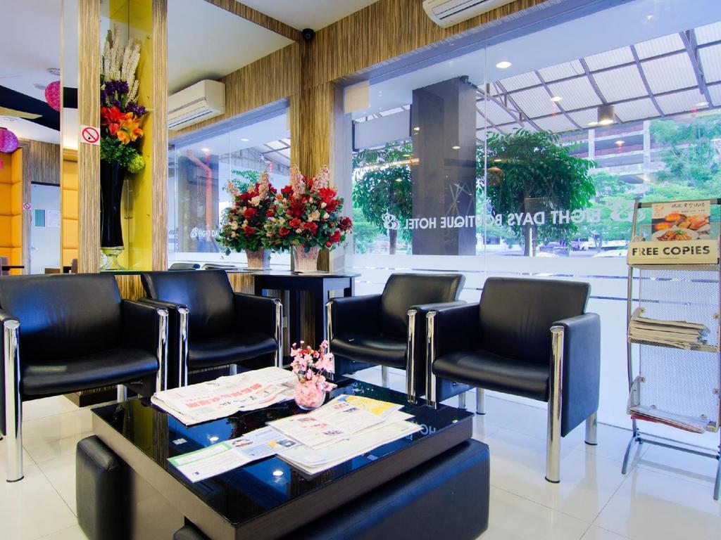 Eight Days Boutique Hotel - Mount Austin جوهر بهرو المظهر الخارجي الصورة