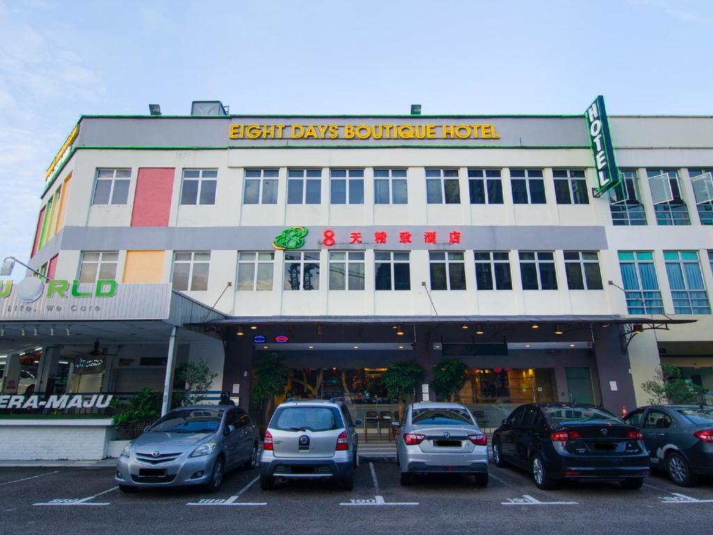 Eight Days Boutique Hotel - Mount Austin جوهر بهرو المظهر الخارجي الصورة