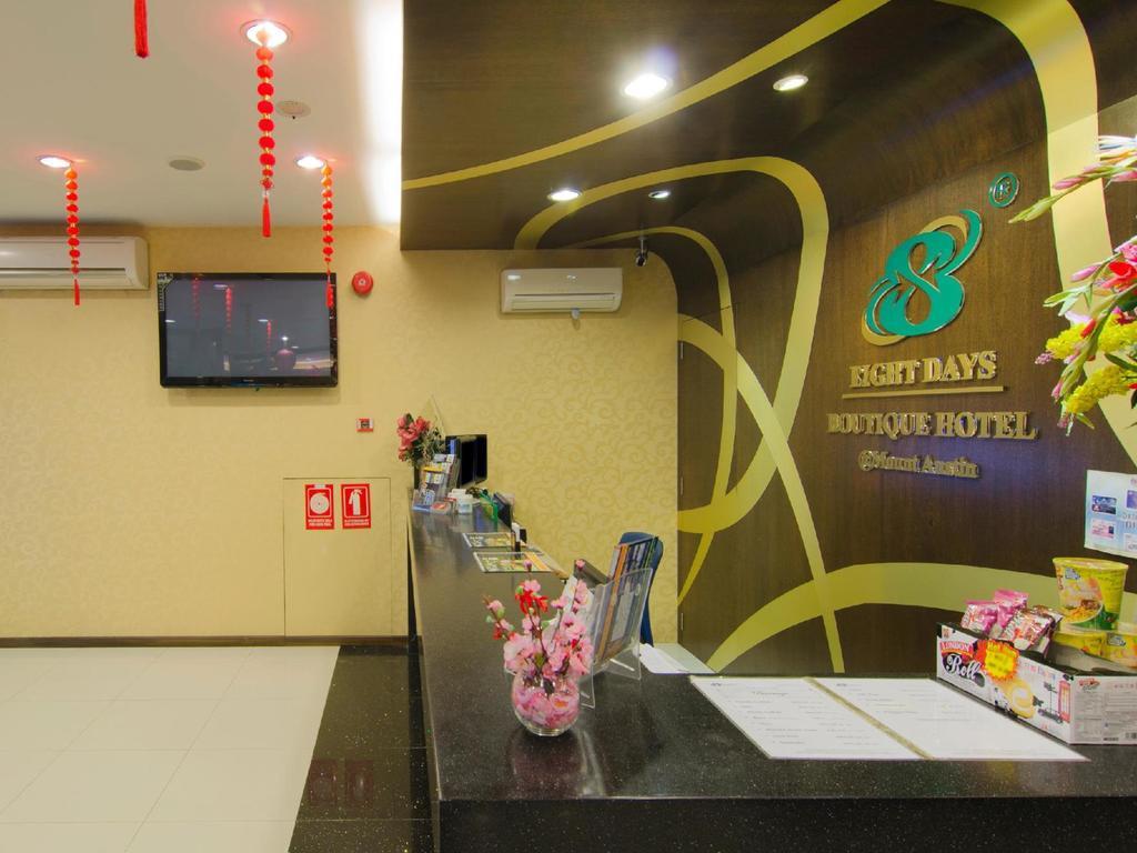 Eight Days Boutique Hotel - Mount Austin جوهر بهرو المظهر الخارجي الصورة